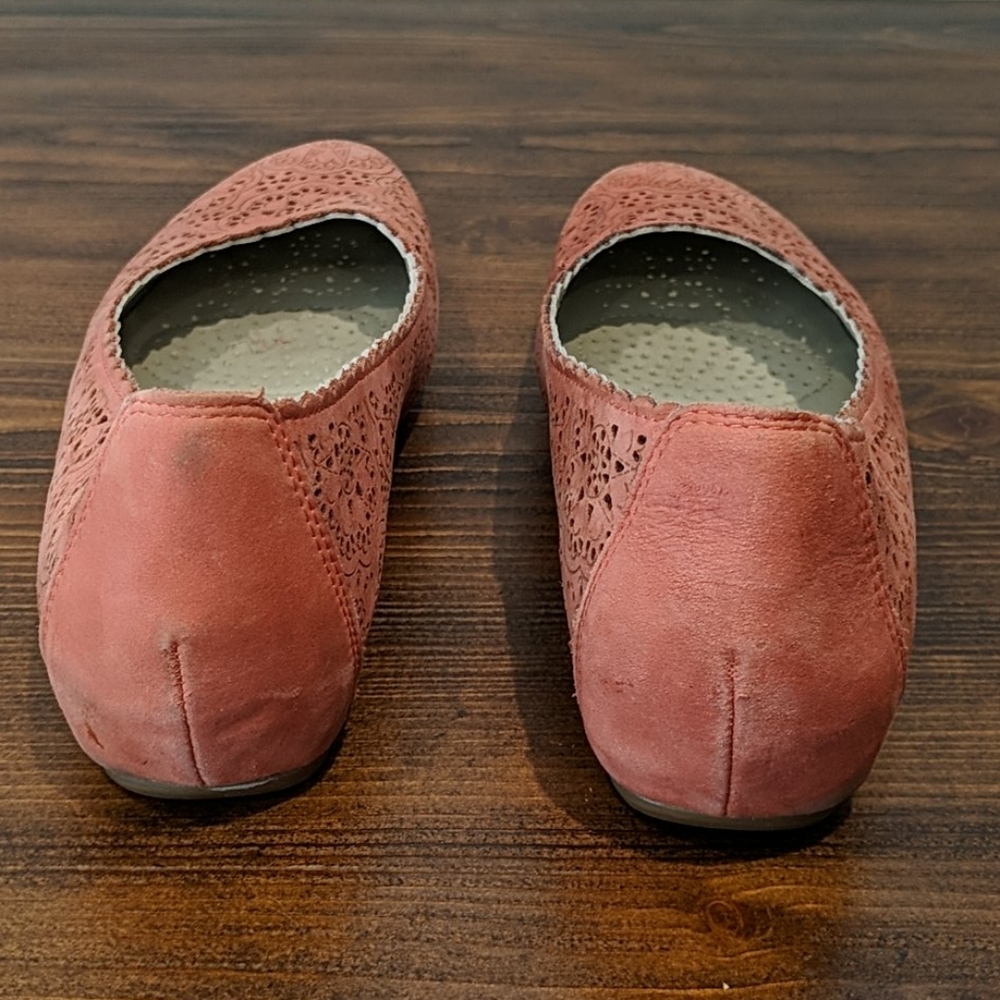 Earthiest flats - Picture 3 of 4